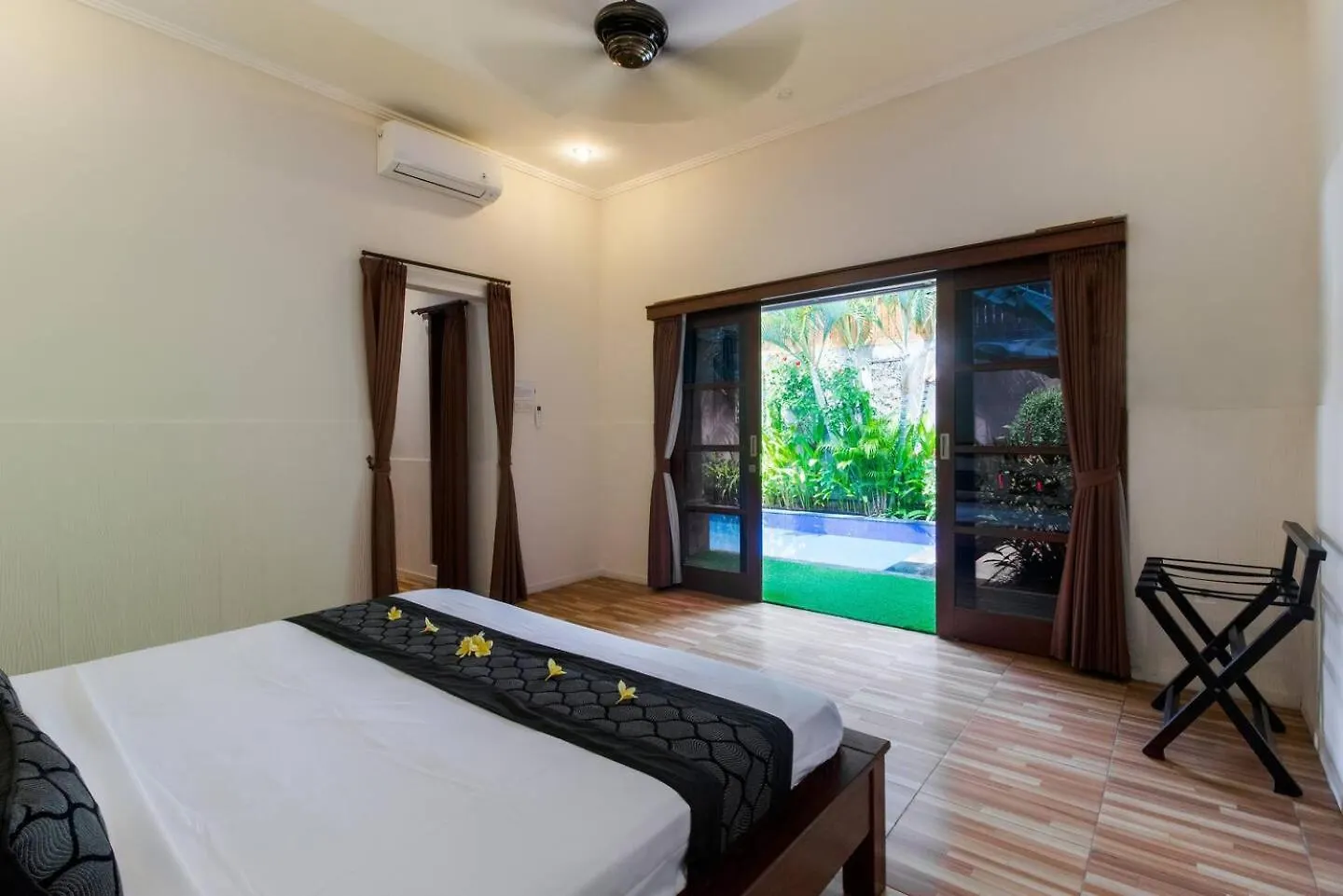 סמיניאק Villa Tranquil Holiday Villa אינדונזיה