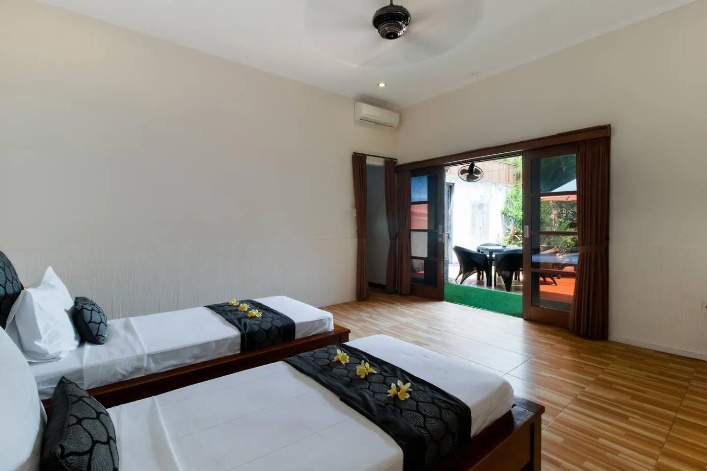סמיניאק Villa Tranquil Holiday Villa
